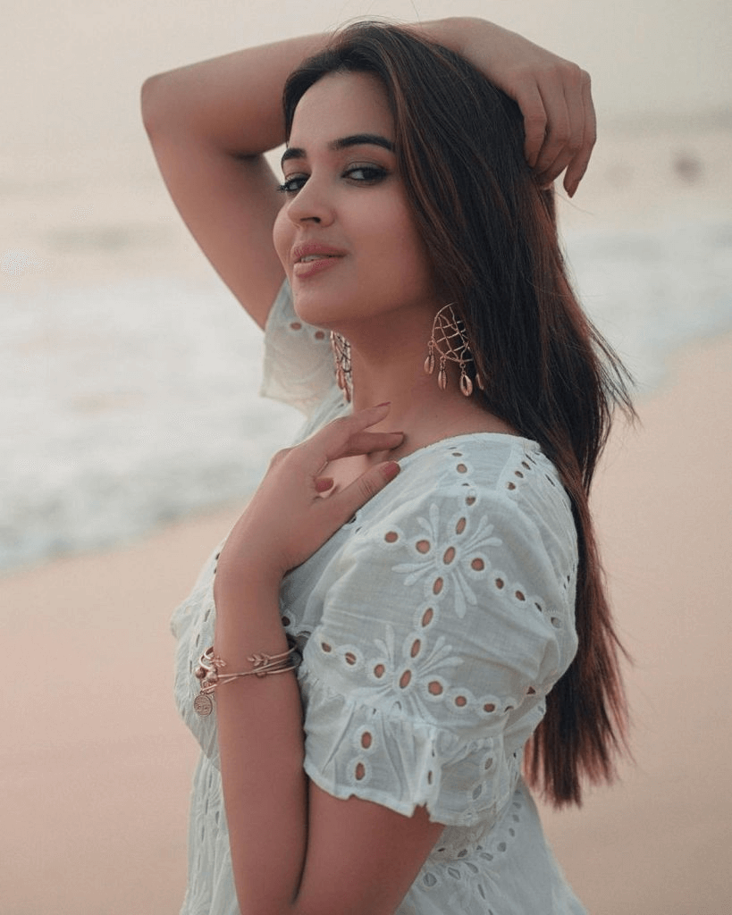 Pujita ponnada